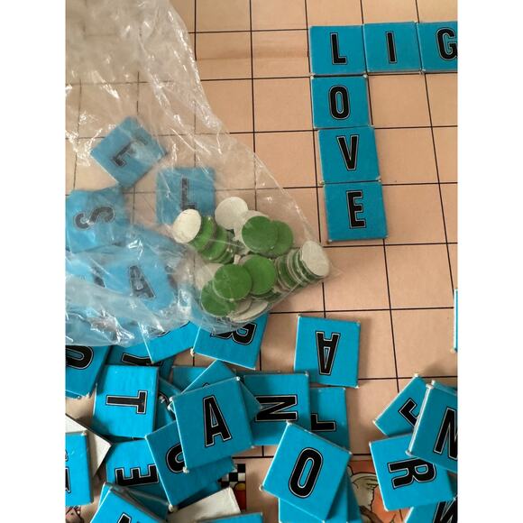 Scrabble for Juniors Selcher and Righter Vintage 1982 Board Game - Picture 7 of 16